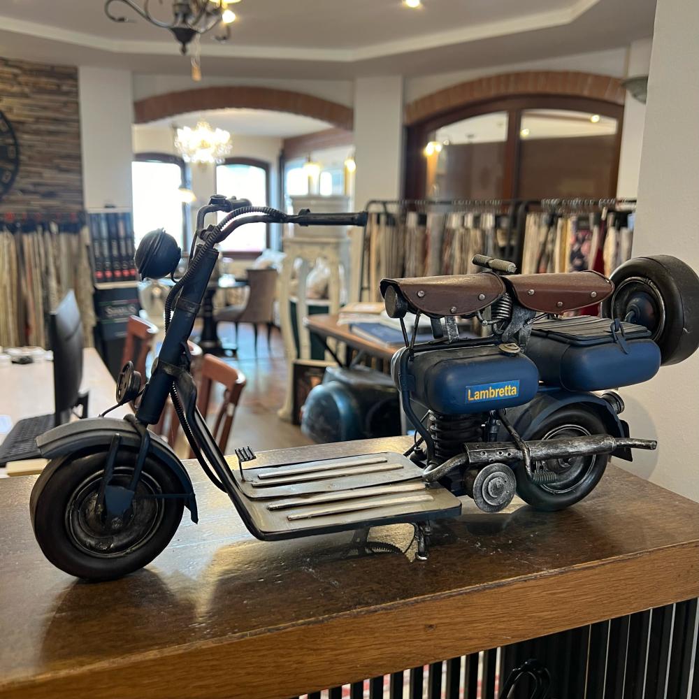 modry motorka model dekoracia lambretta motorka detska izba darcek chlapcov velky loft vintage doplnky dekor lameridiana interierovy obchod.jpg